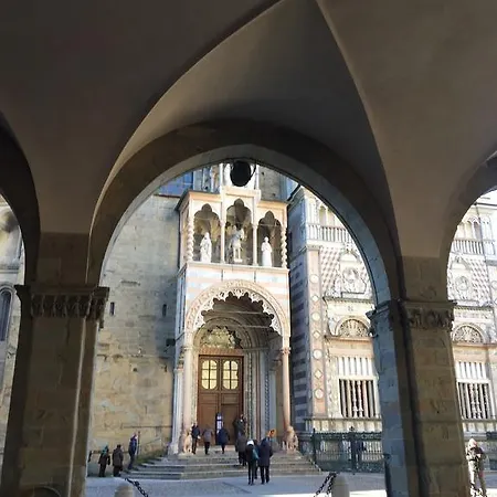 Piazza Vecchia
