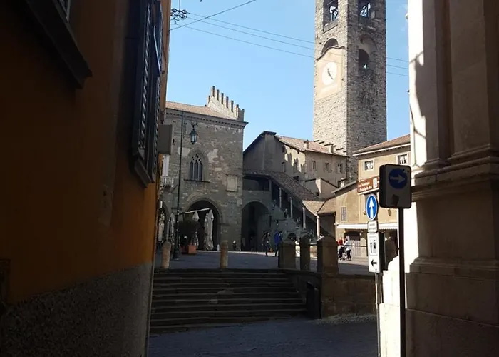 公寓 Piazza Vecchia 贝尔加莫