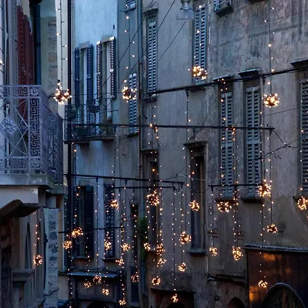 شقة Casa Vacanze Piazza Vecchia بيرغامو